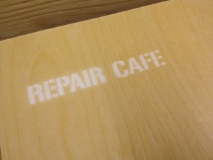 GarageLab-RepairCafé-Arbeitsunterlagen-aus-Holz-003